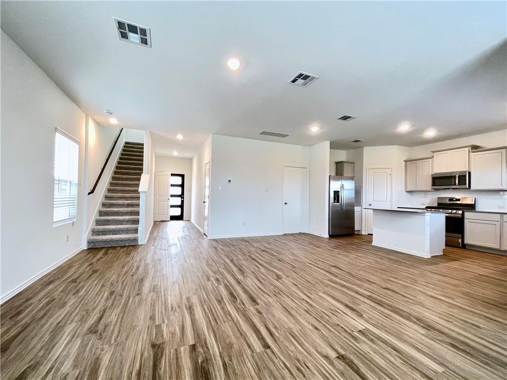 118 Canley LOOP — photo 4