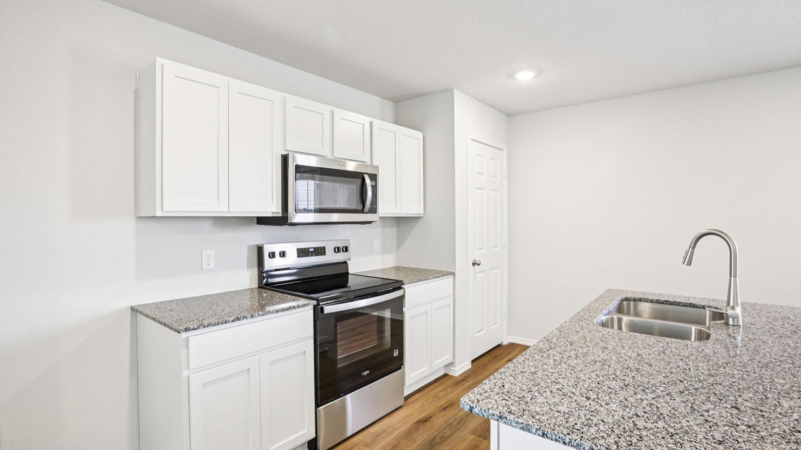 153 Wyatt WAY — photo 5