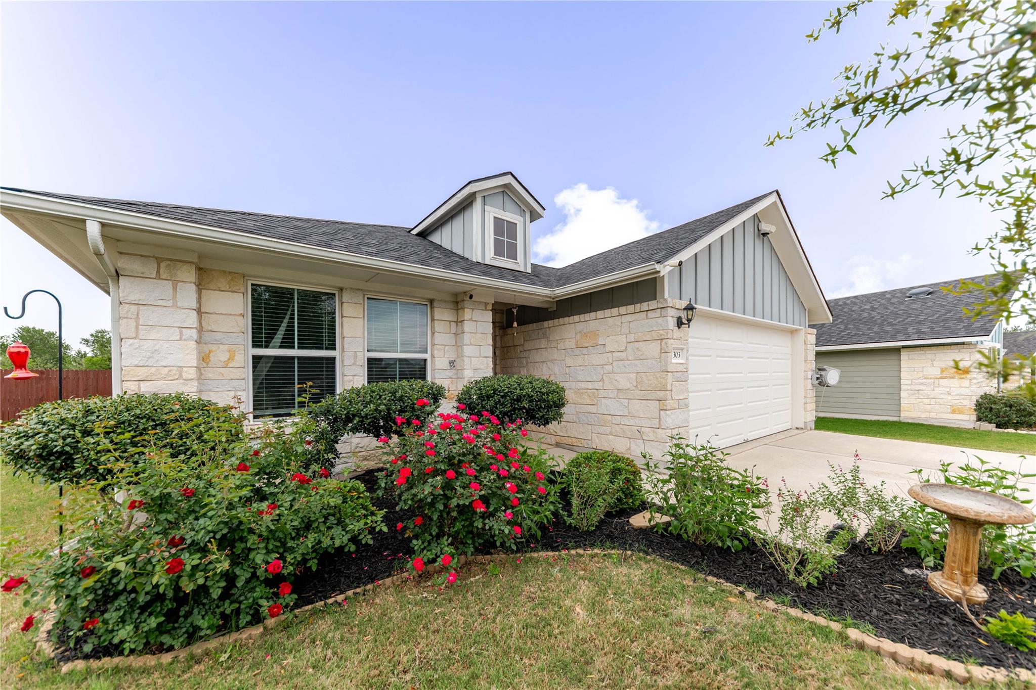303 Schuyerville DR — photo 4