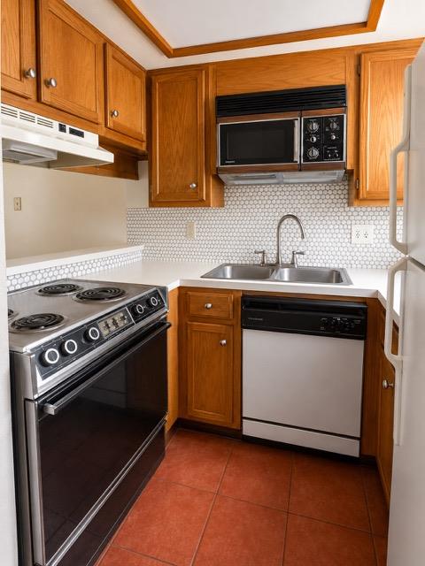 706 22nd ST #205 — photo 4