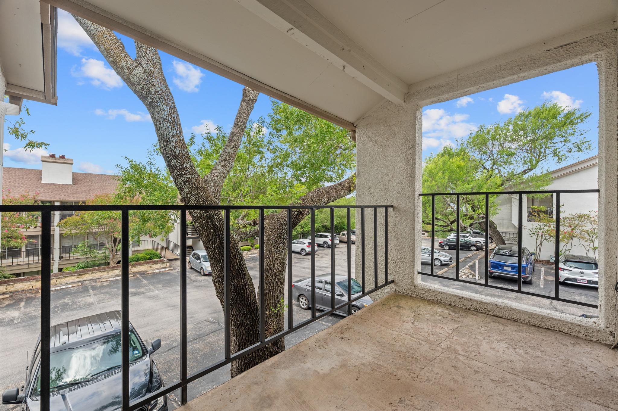 6910 Hart LN #211 — photo 5