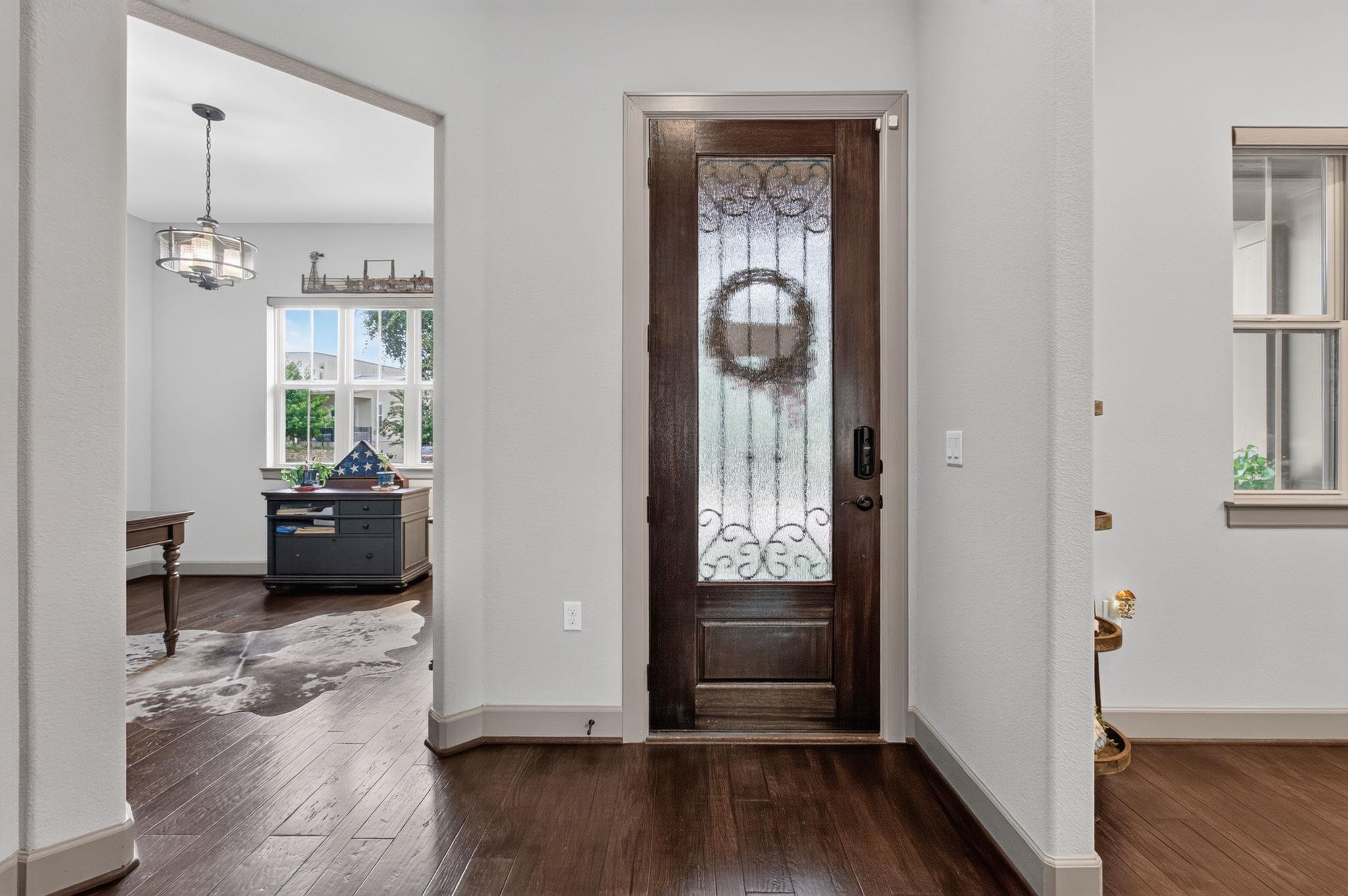 908 Dancing Oak LN — photo 3
