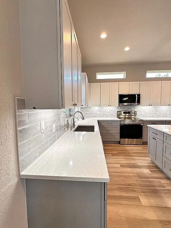 195 Covert DR — photo 5