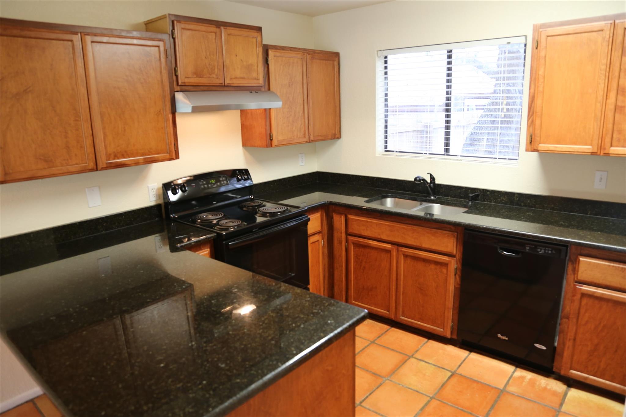 4 Deerfield DR #D — photo 3