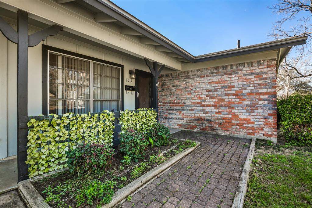 8511 Burrell DR — photo 4