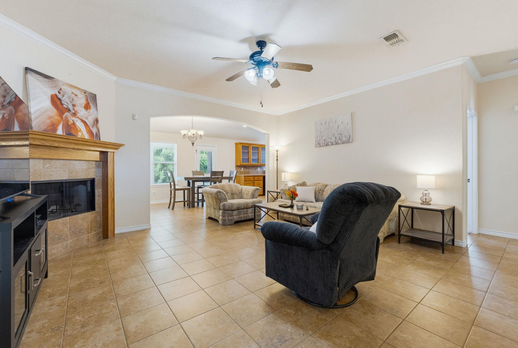 3911 Salt Fork DR — photo 3