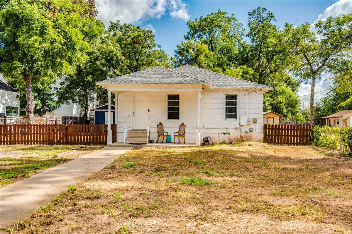 3512 Gonzales ST