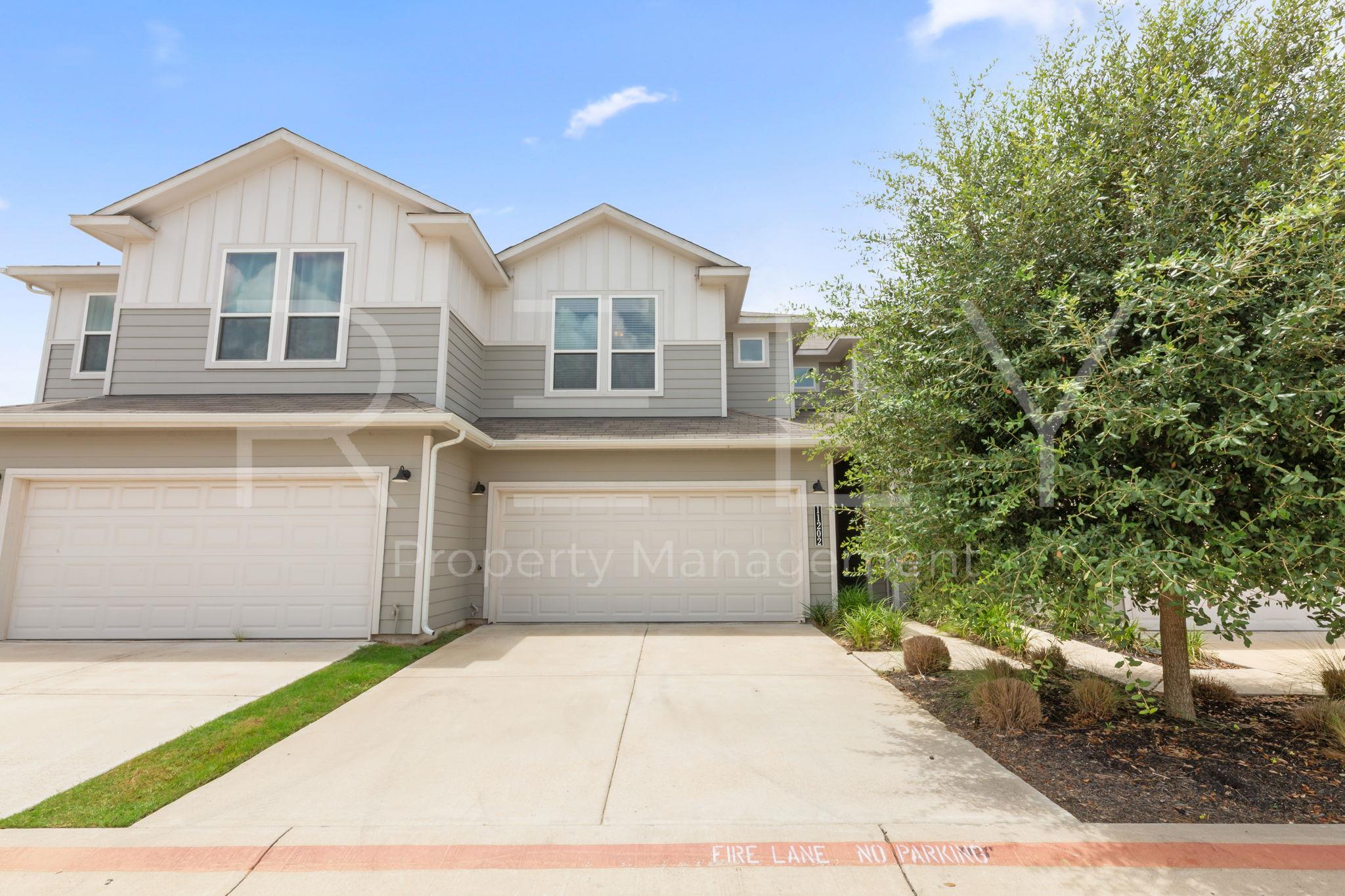 11202 Gadsen LN #67 — photo 3