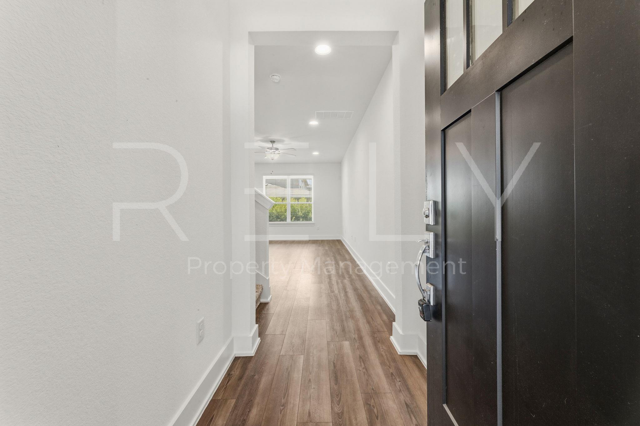 11202 Gadsen LN #67 — photo 5