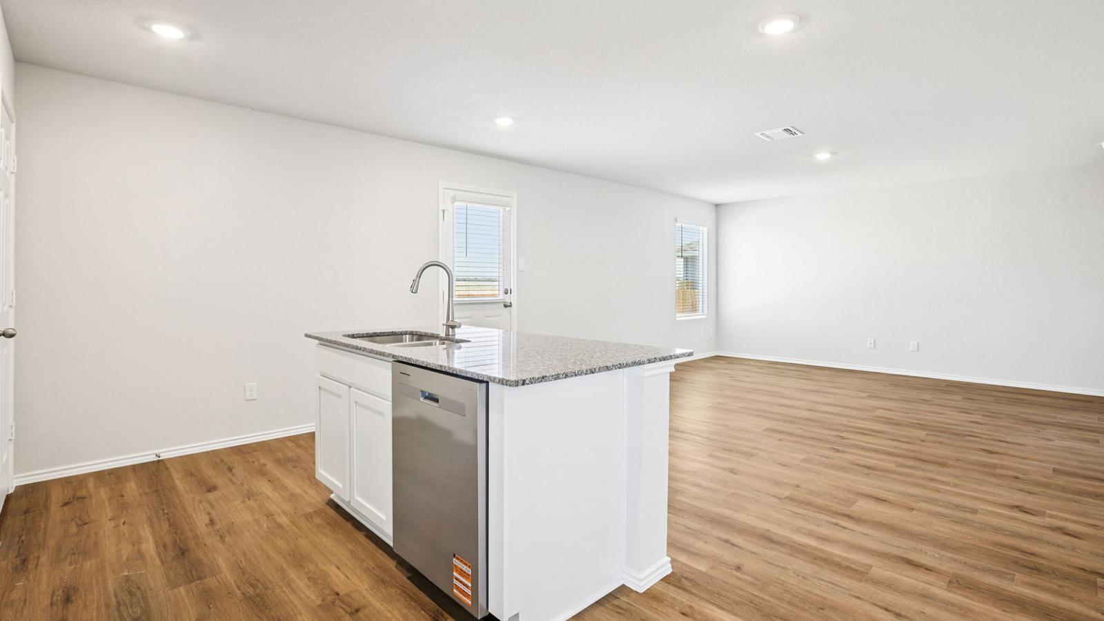 1004 Firewheel DR — photo 5