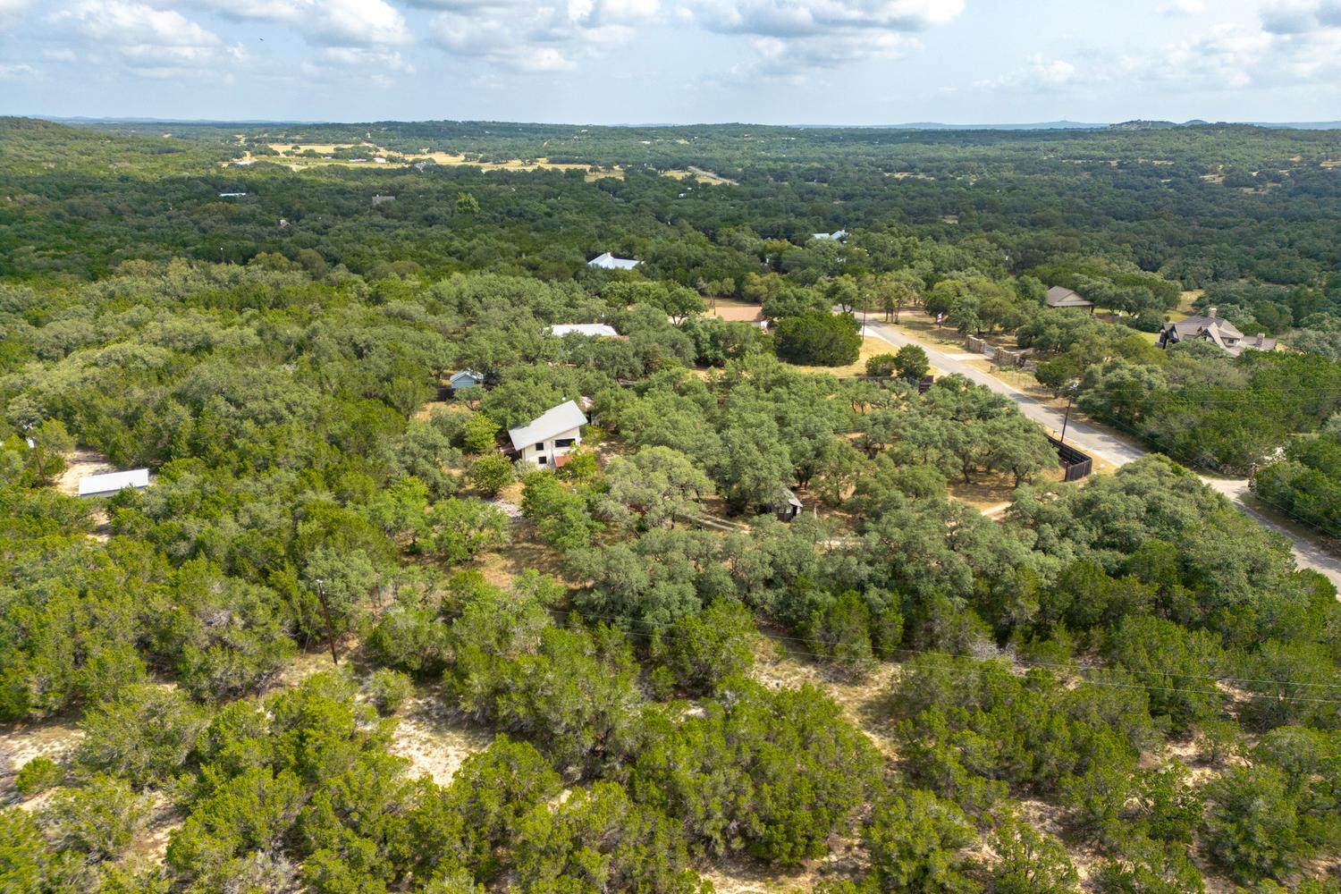 500 Ridge Oak DR — photo 3