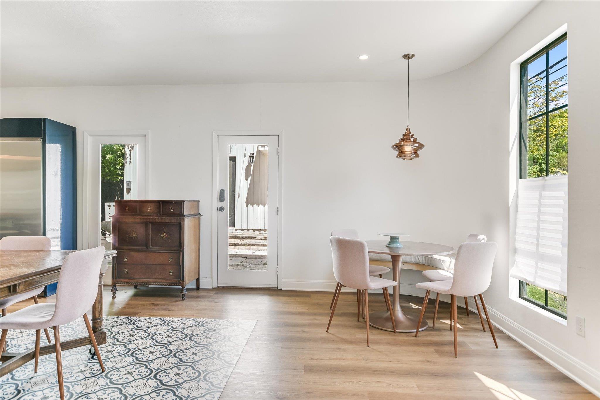 1300 Navasota ST — photo 4