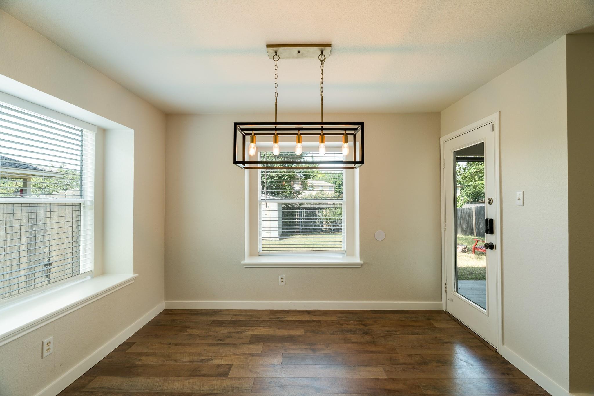 408 Woodsorrel WAY — photo 5