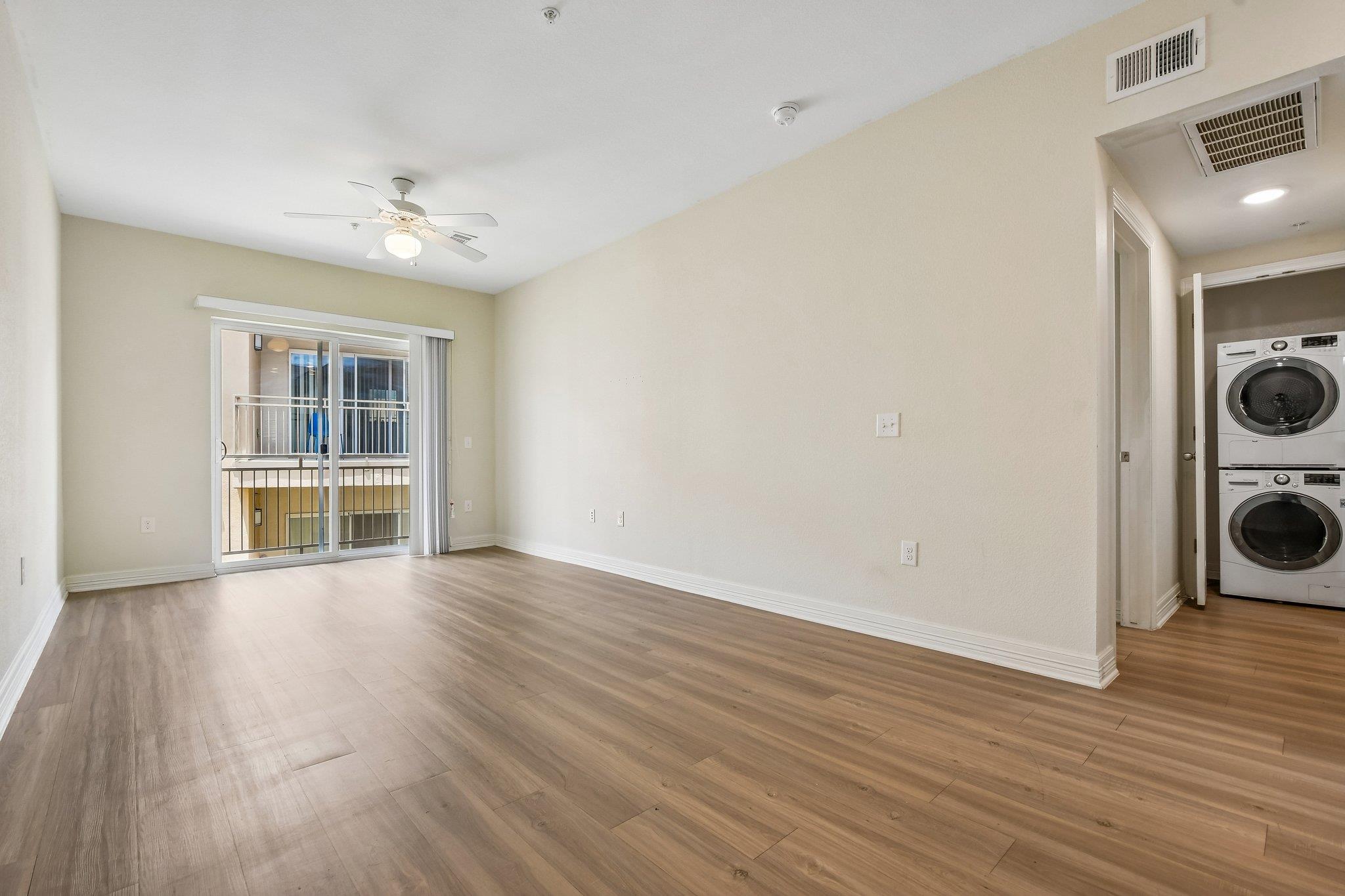 1201 Whitestone BLVD #J-202 — photo 3
