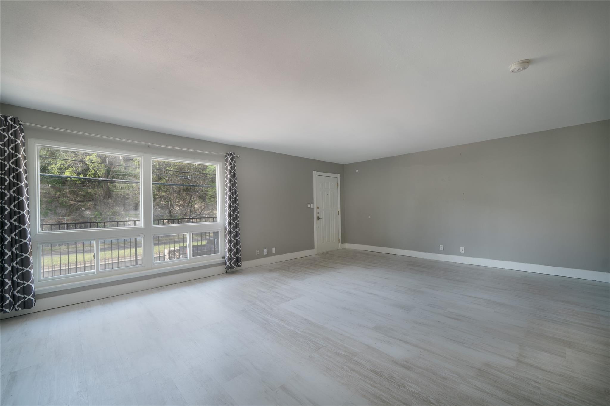 500 Riverside DR #242 — photo 4