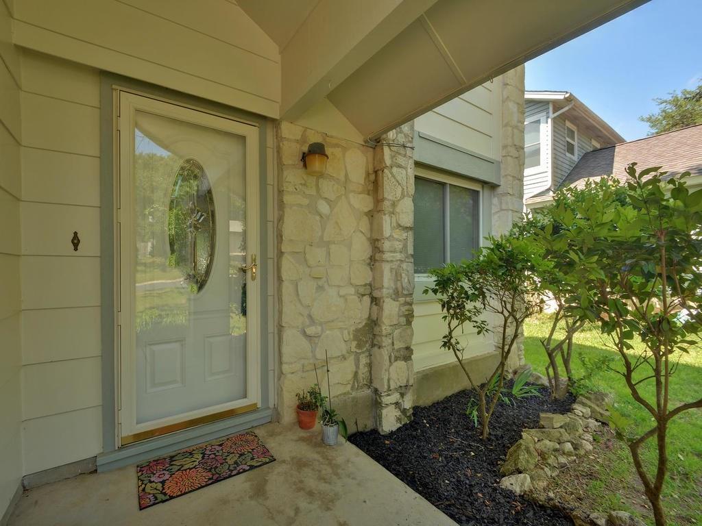 8421 Spring Valley DR — photo 3