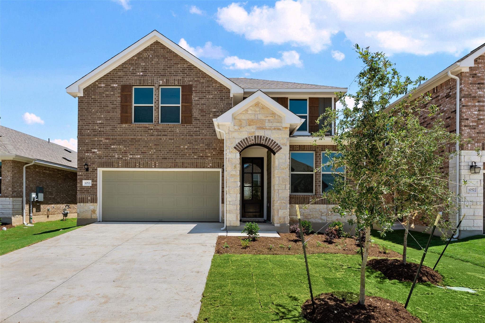 275 Crater Lake DR — photo 4