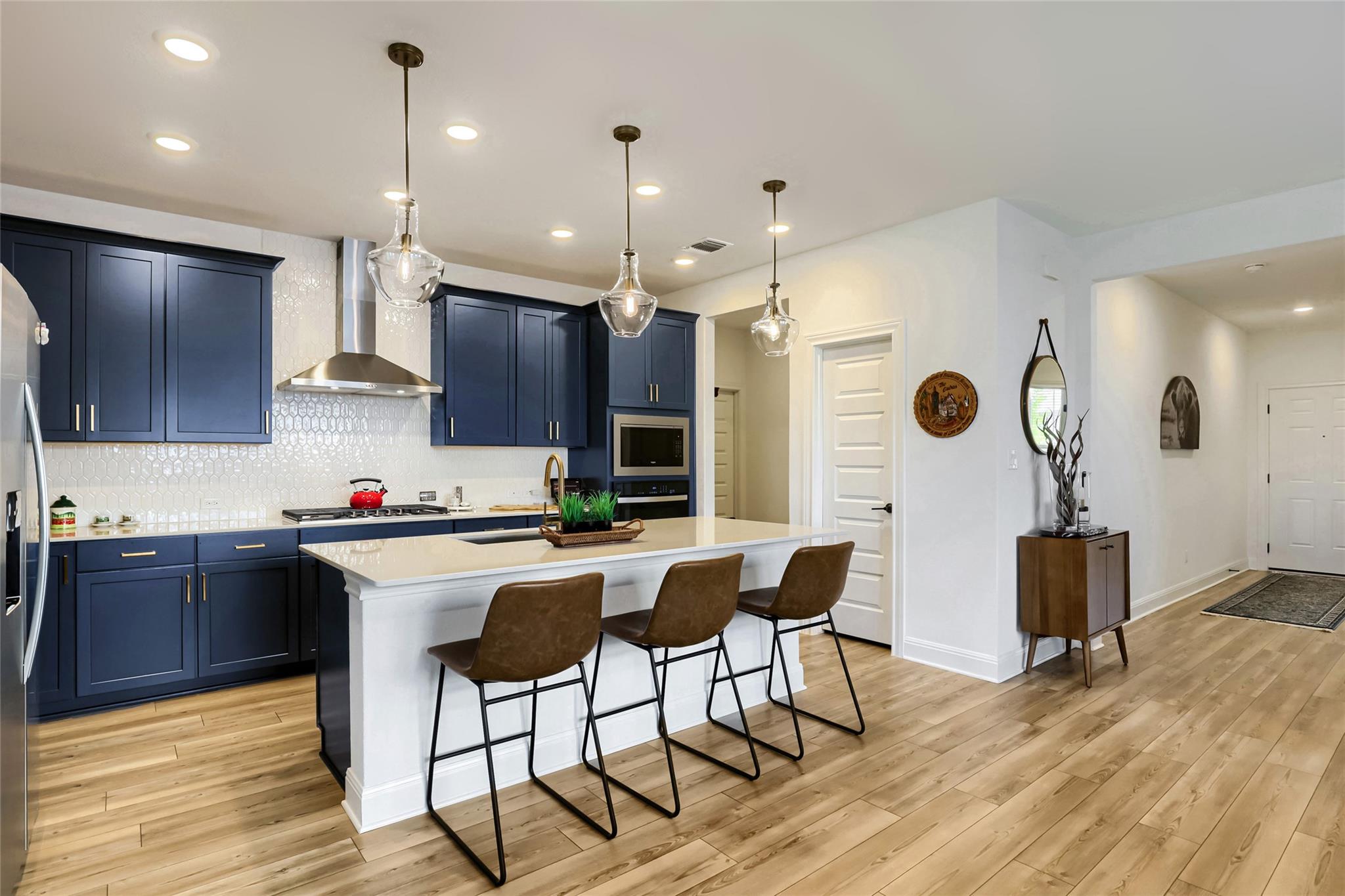 237 Redonda DR — photo 4