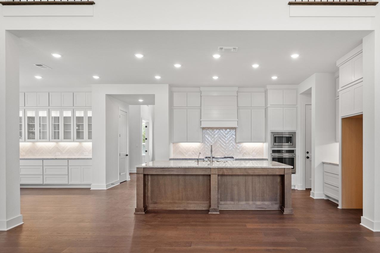 1109 Twisted Tarpley LN — photo 4