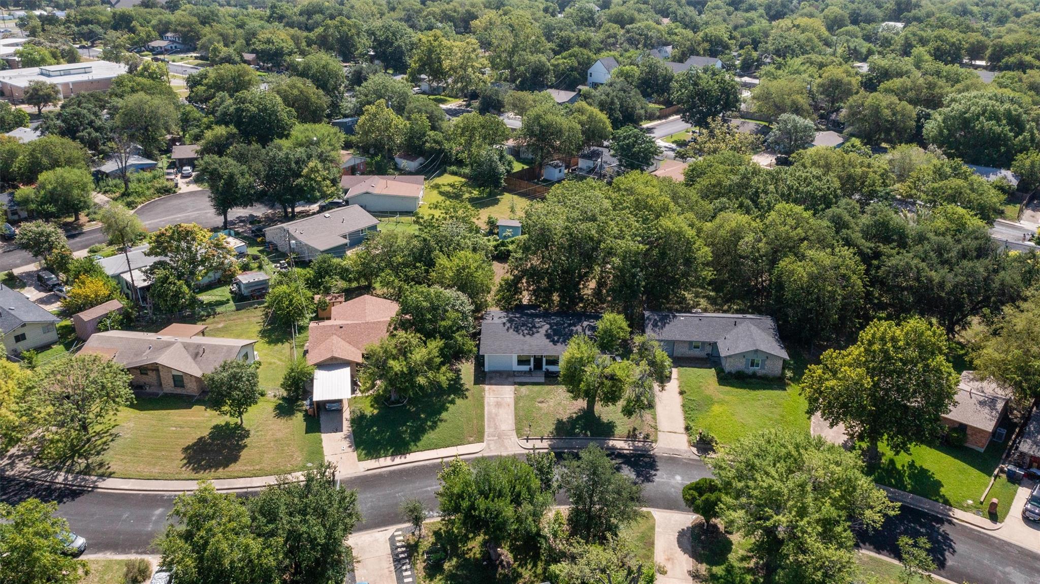 9009 Glenn LN — photo 3