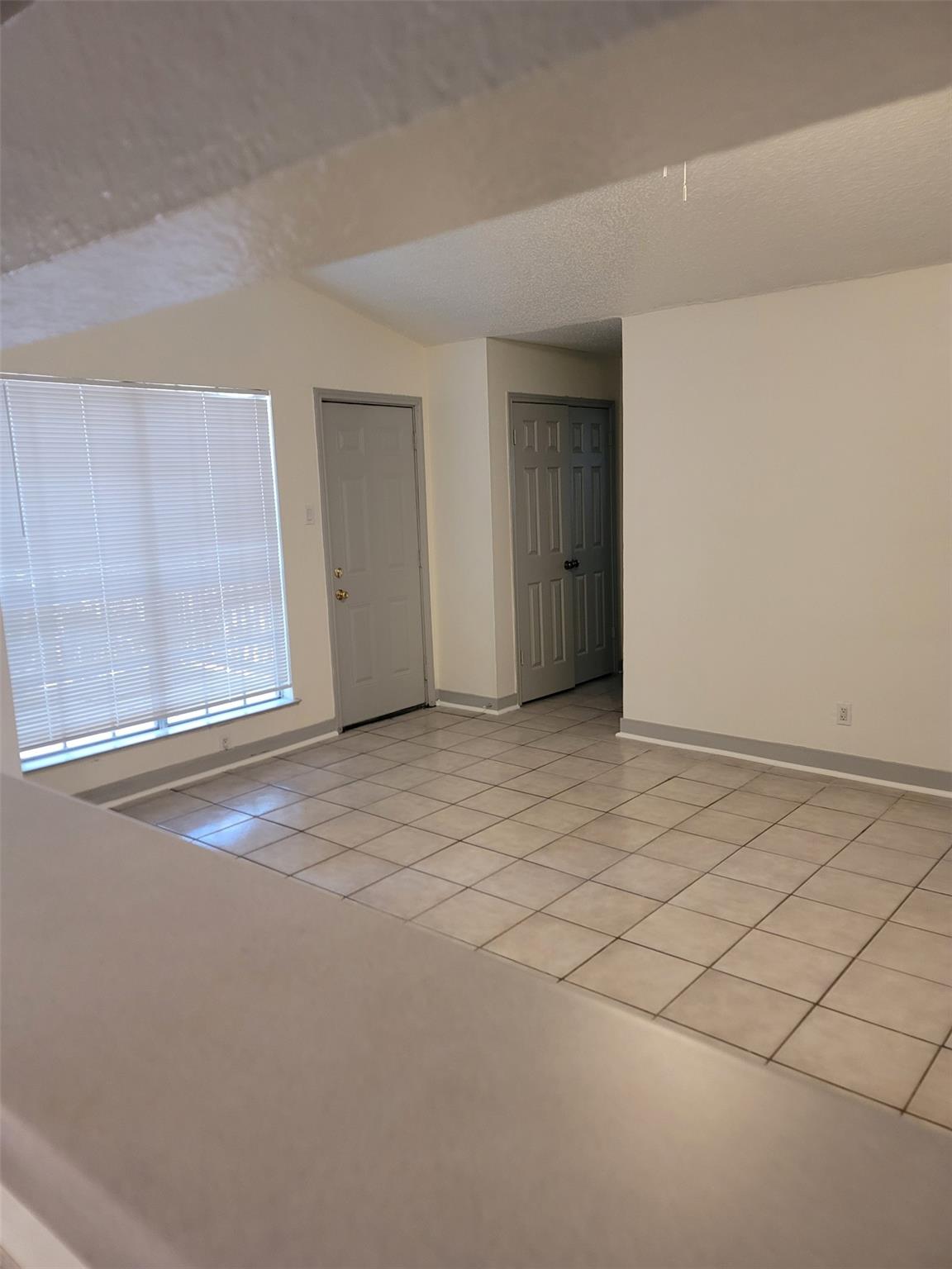 375 Fantail LOOP #B — photo 3
