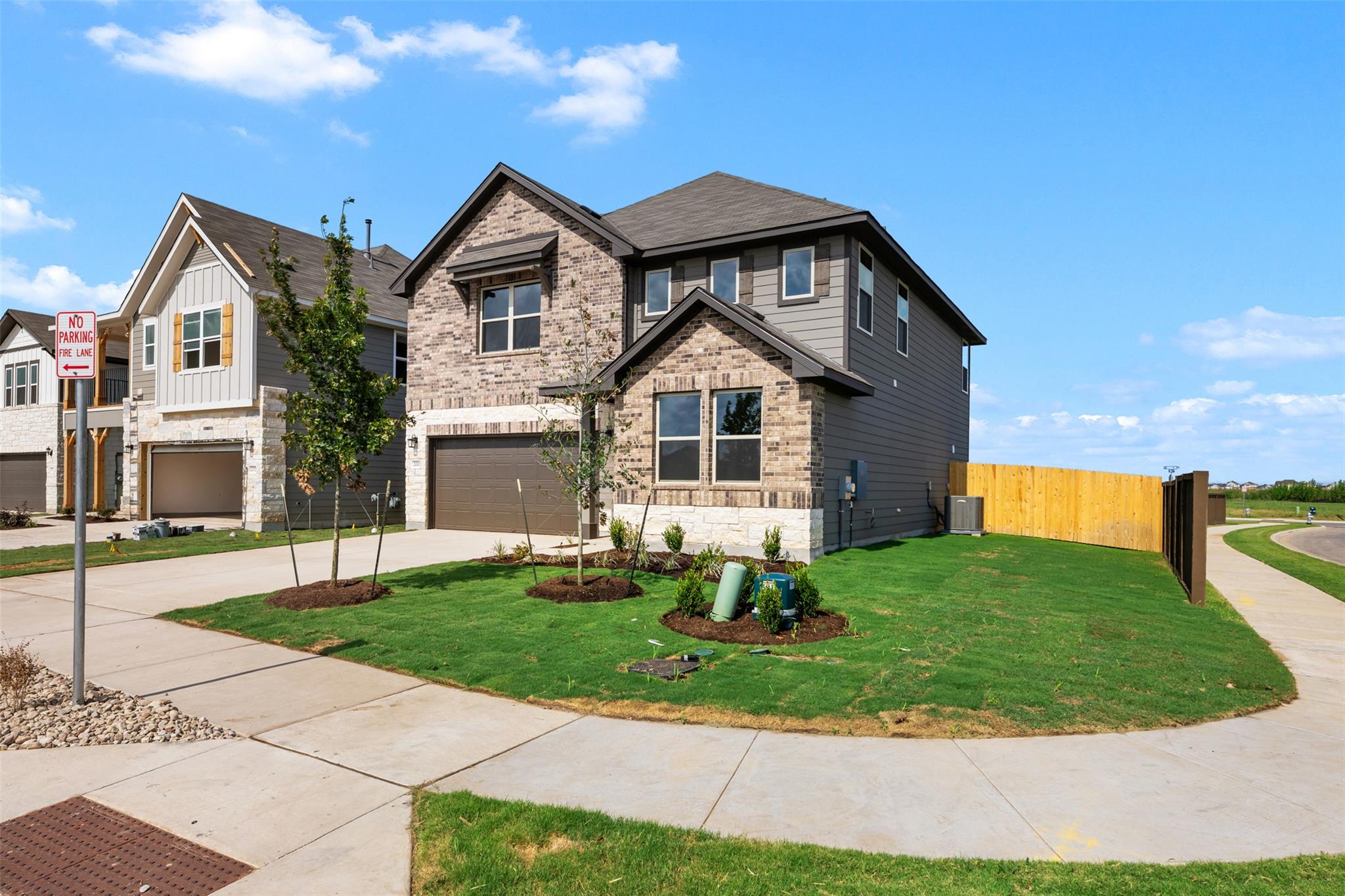 200 Willow Heights DR — photo 3