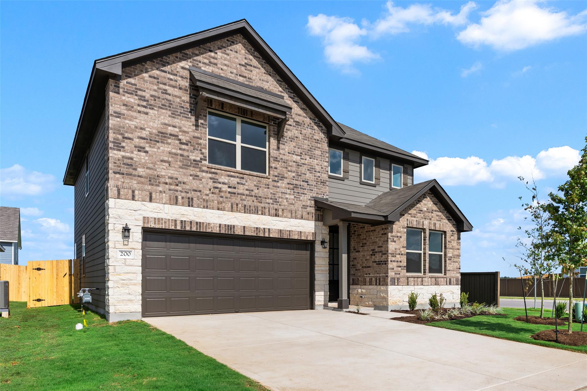 200 Willow Heights DR — photo 4