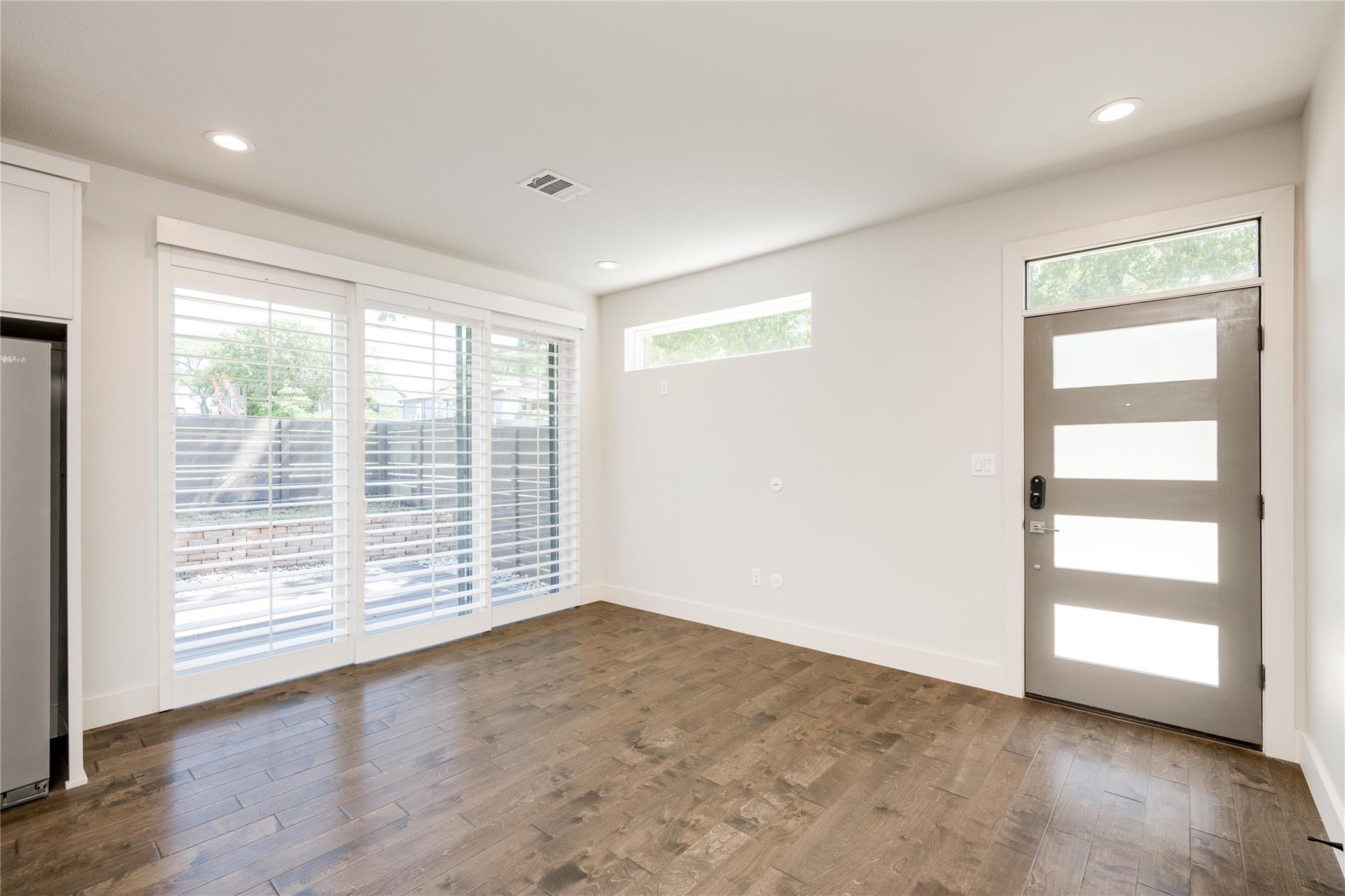 1412 Perez ST #1 — photo 3