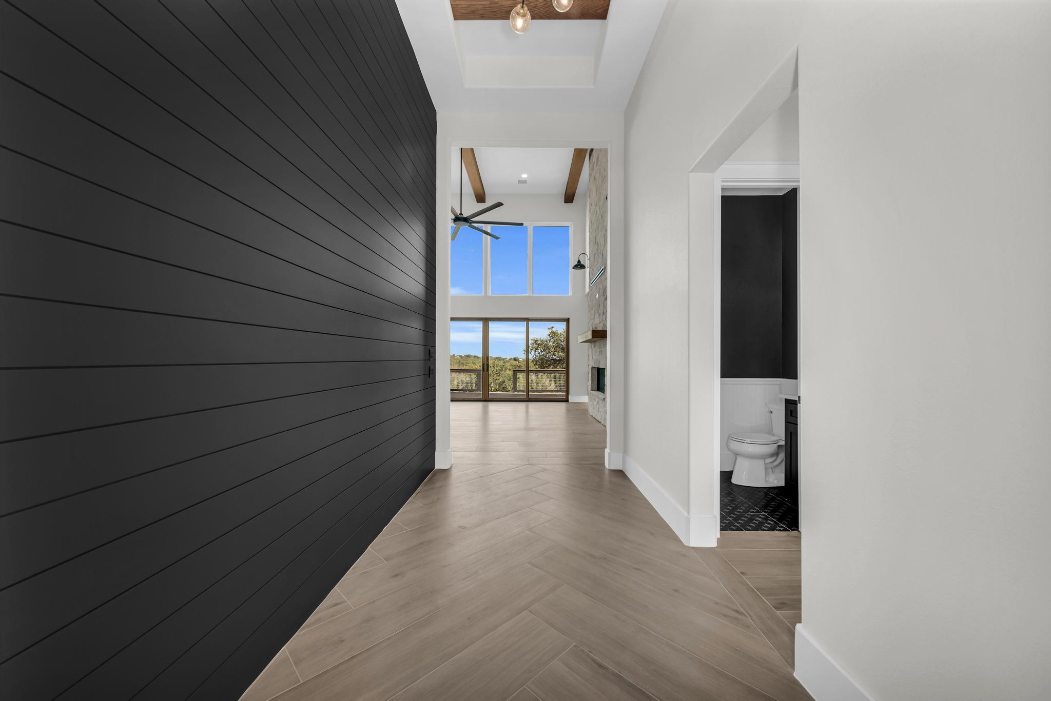 101 Silver Way — photo 4