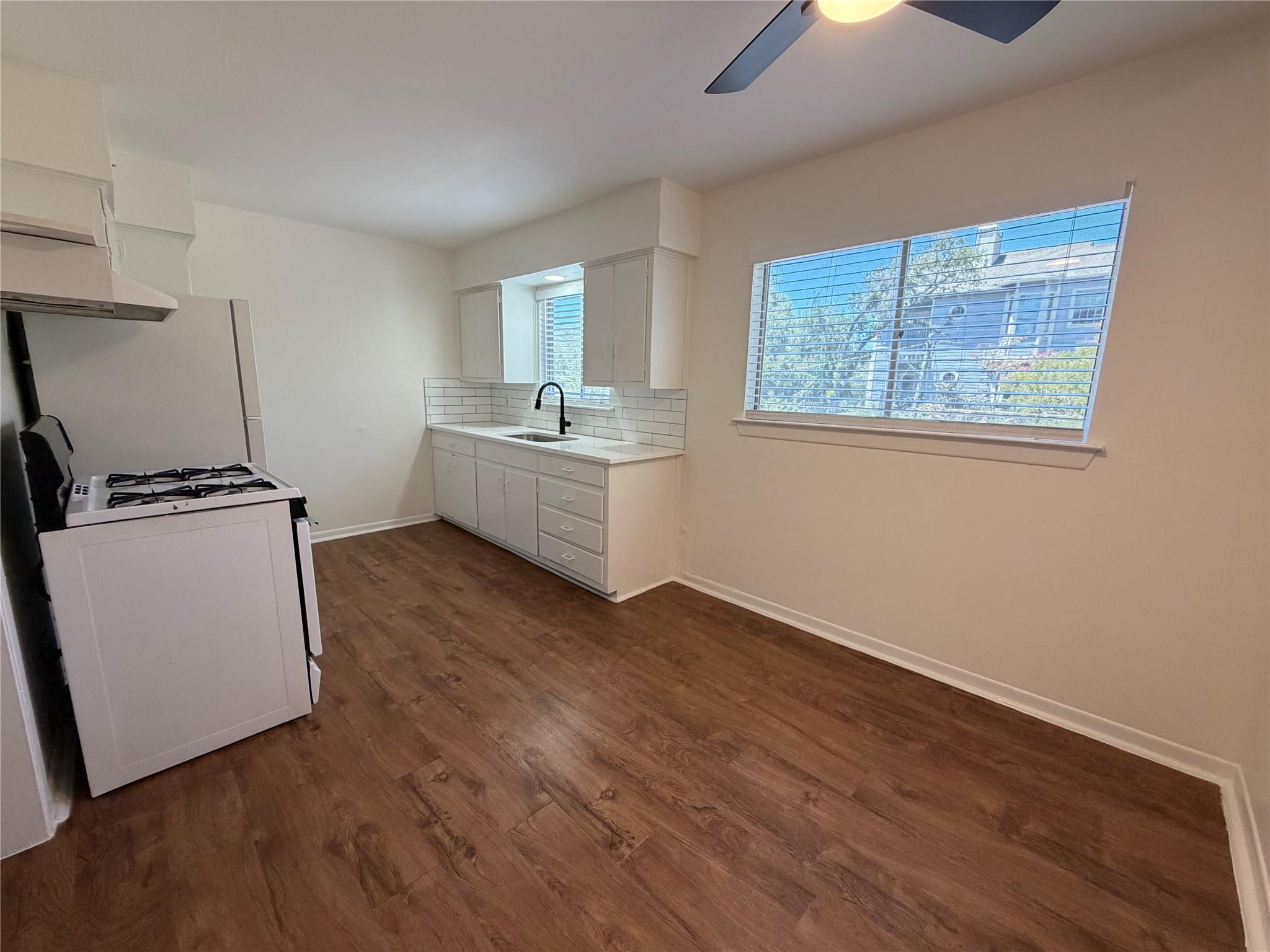 3106 Duval ST #210 — photo 4