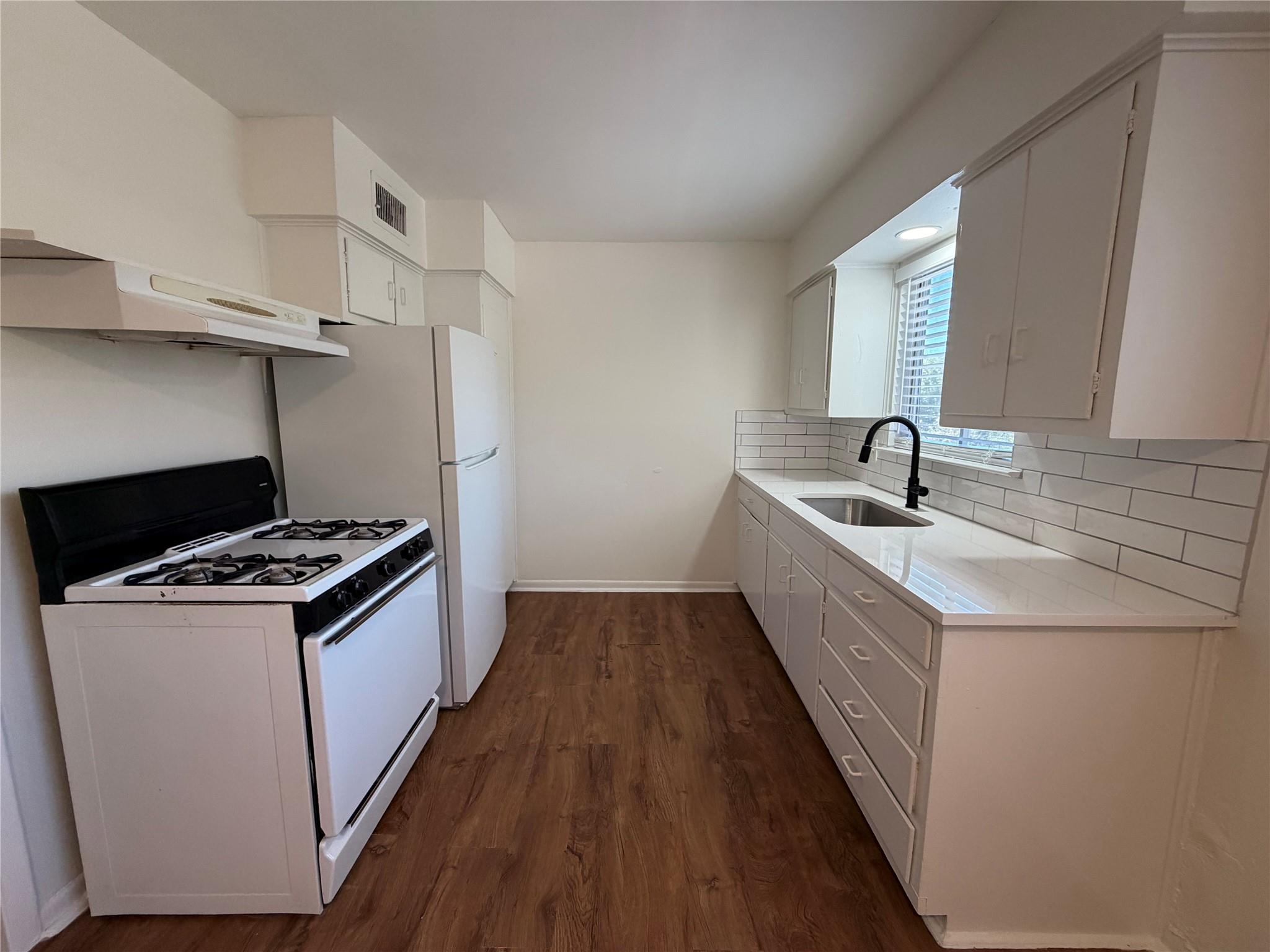 3106 Duval ST #210 — photo 5