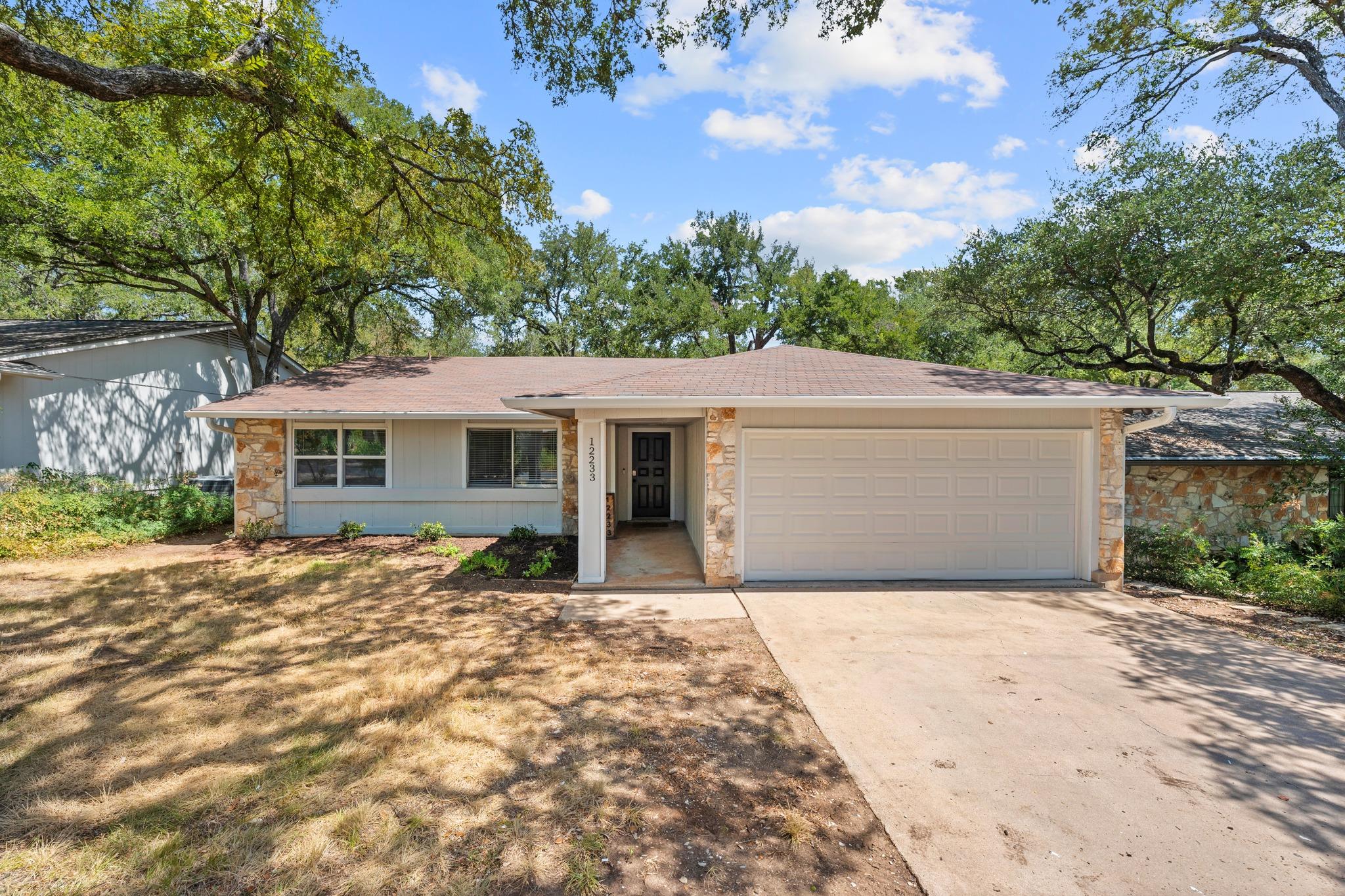 12233 Forsythe DR