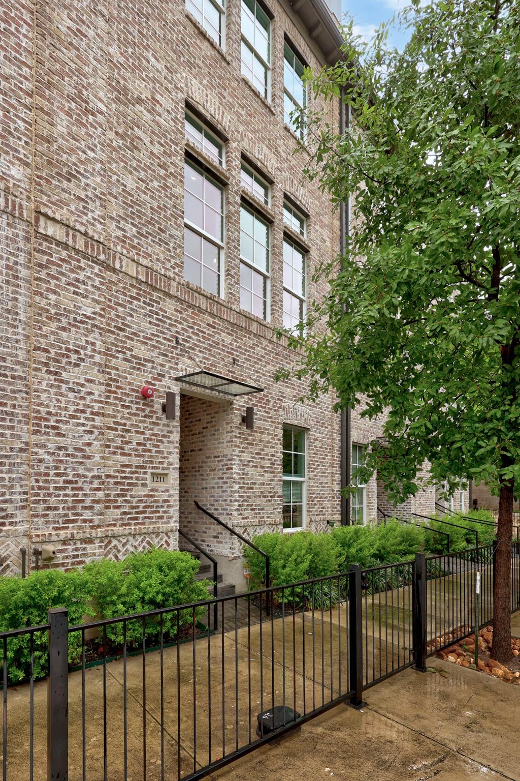 1211 Shore District RD — photo 3