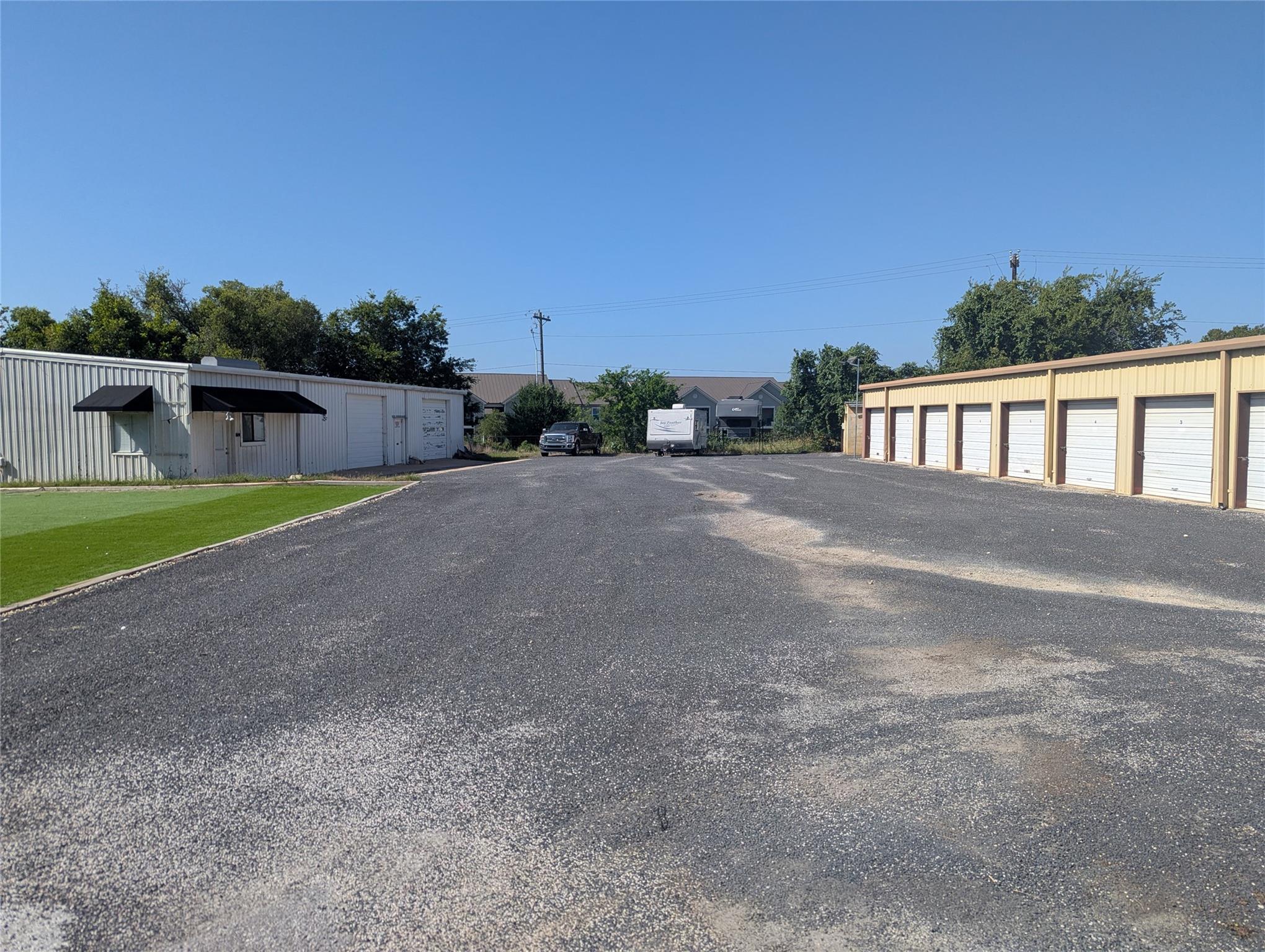 709 A & B and 711B Hwy 290 Highway — photo 5