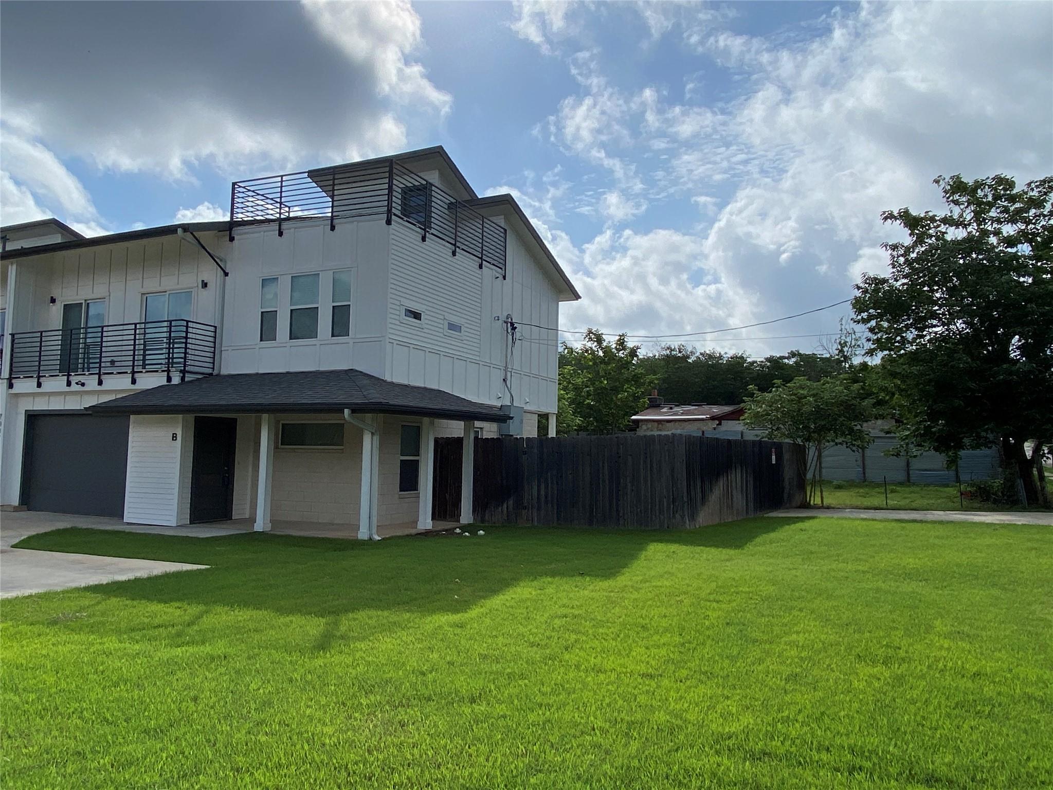 7907 Brodie LN #B — photo 3