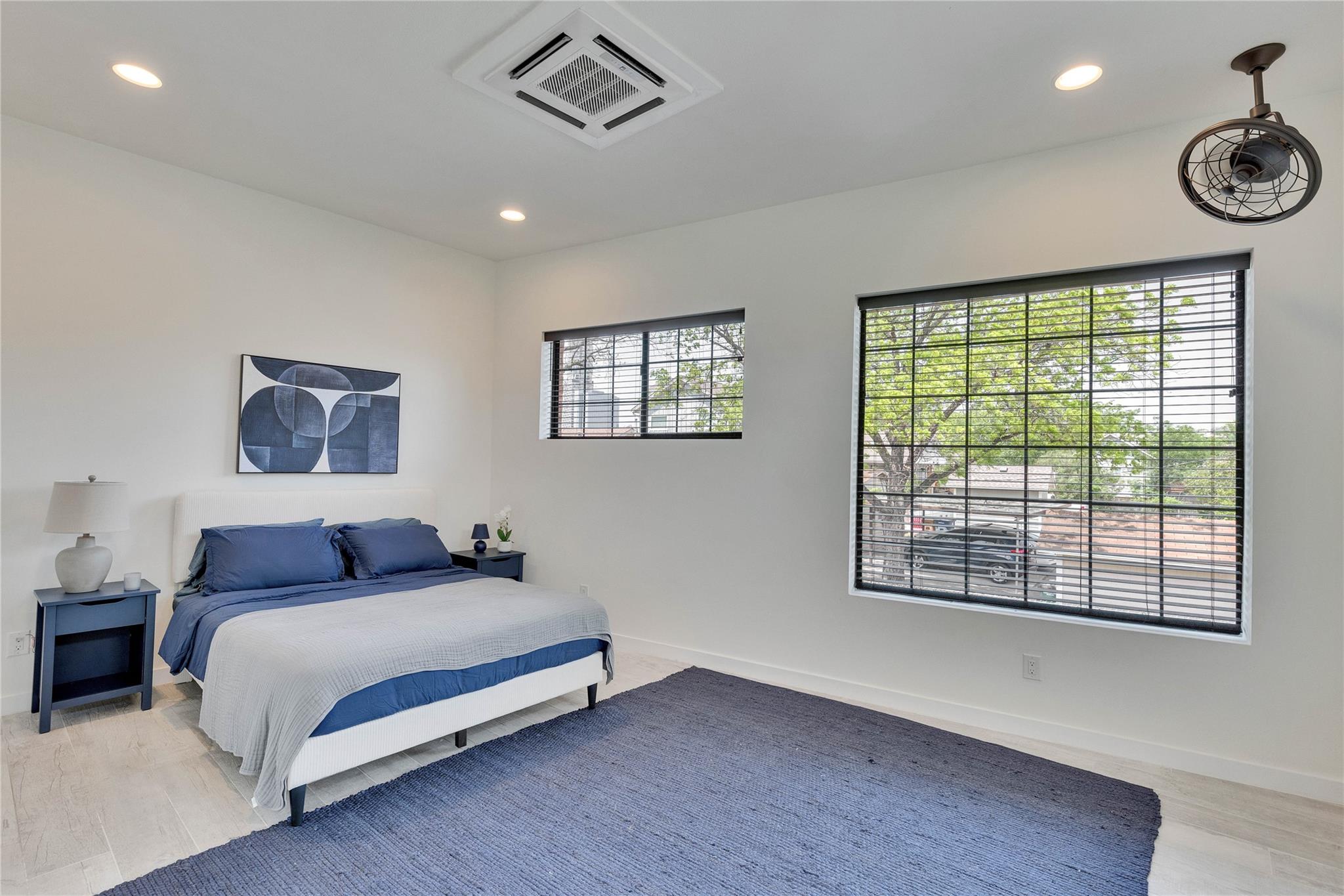 808 Lydia ST — photo 3