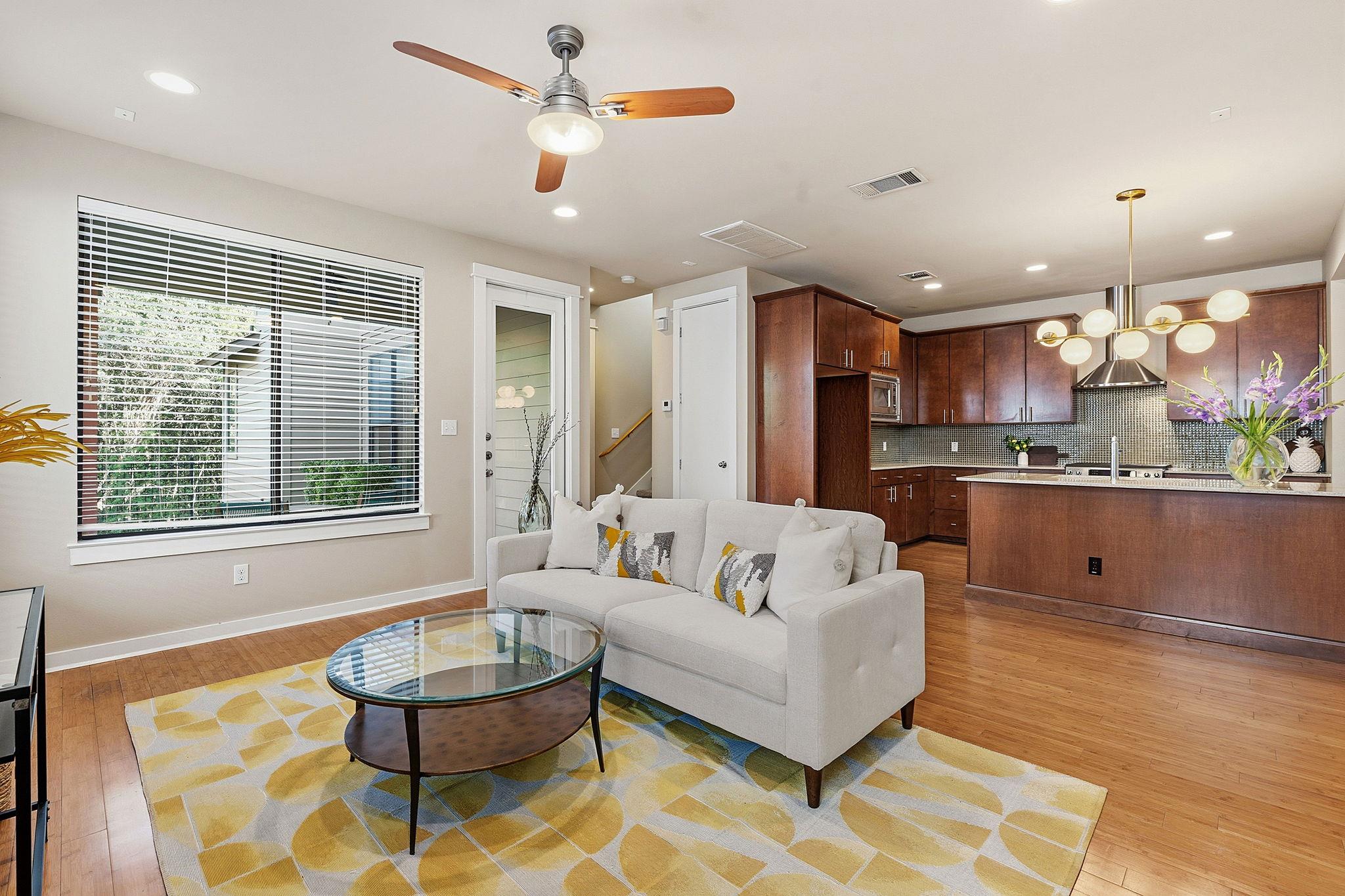 2911 Corbin LN — photo 3