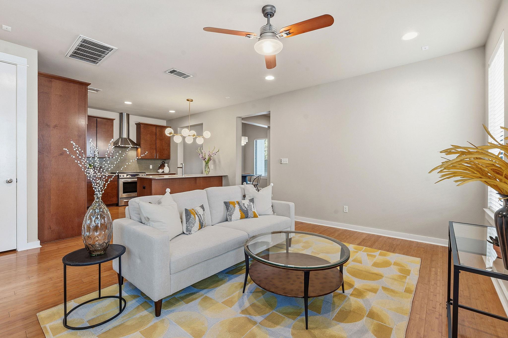 2911 Corbin LN — photo 4