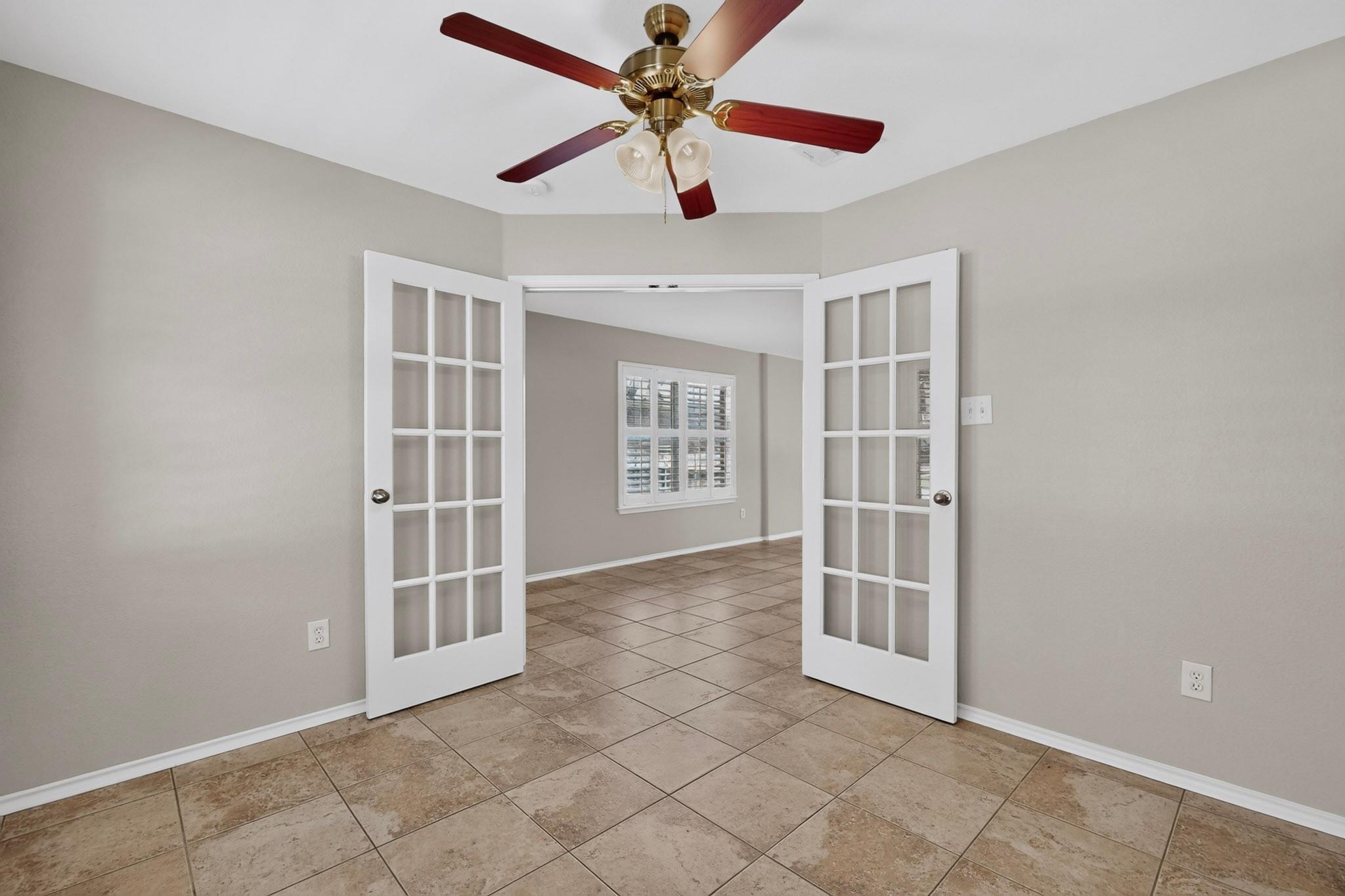 2014 Woodway DR — photo 5