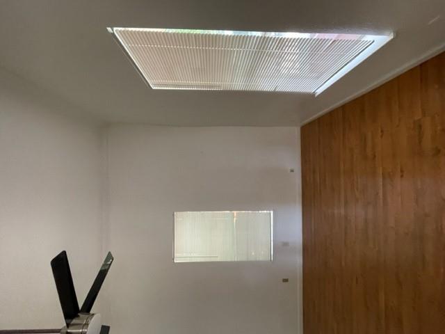 208 Medina ST — photo 3