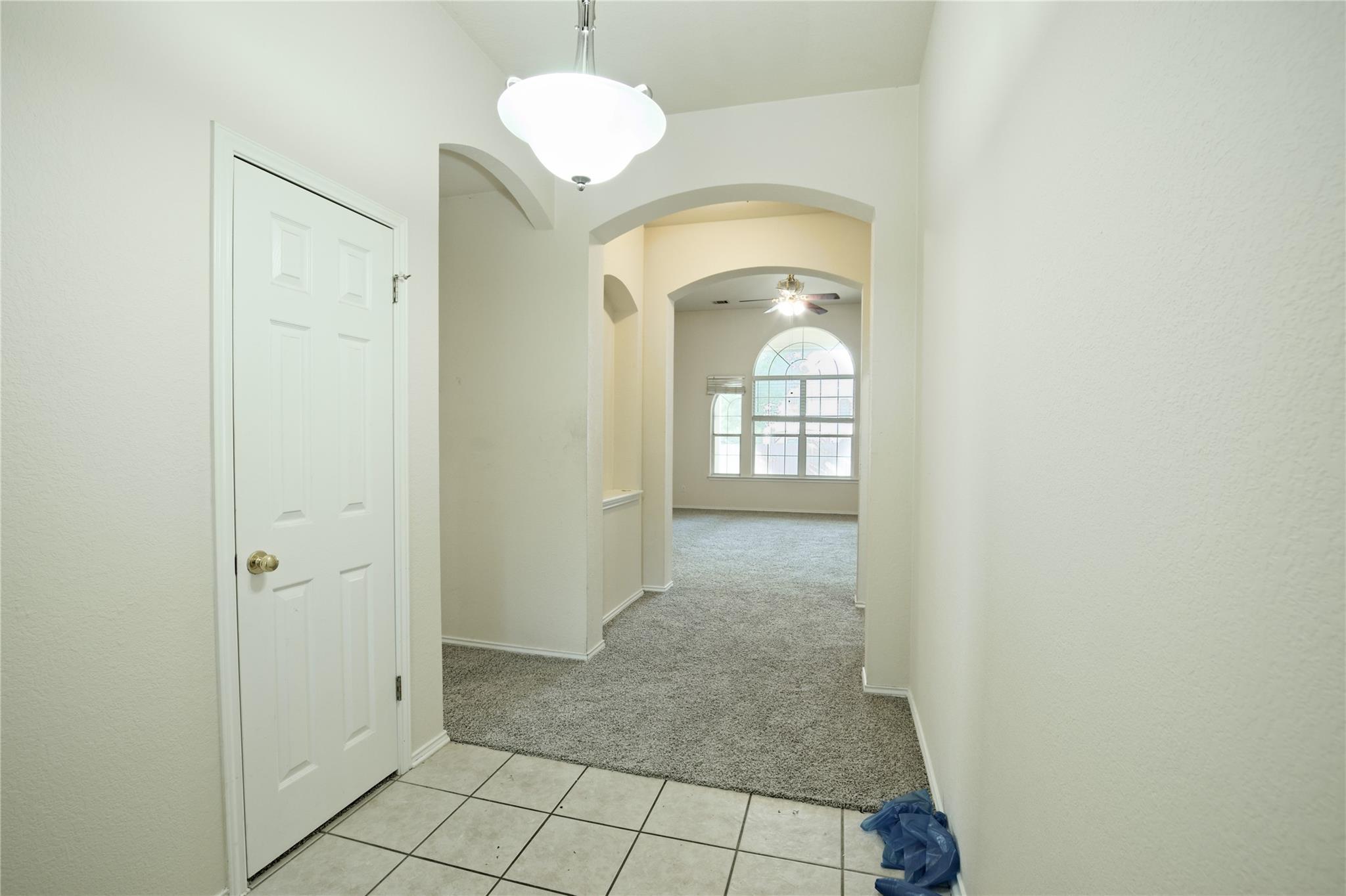 704 Thrush DR — photo 3