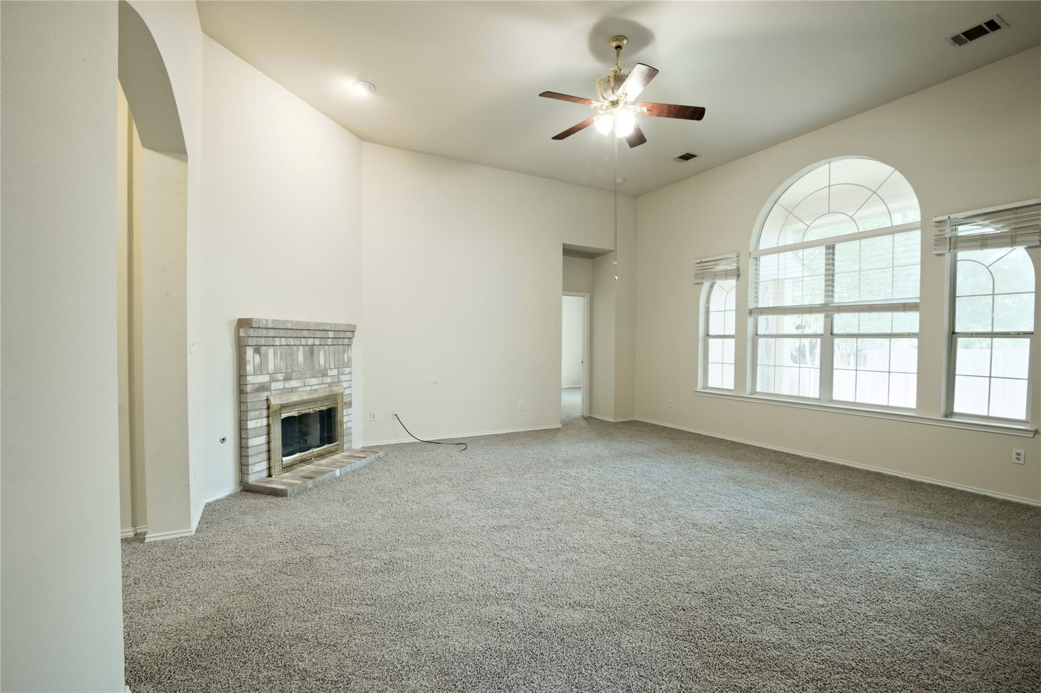 704 Thrush DR — photo 4