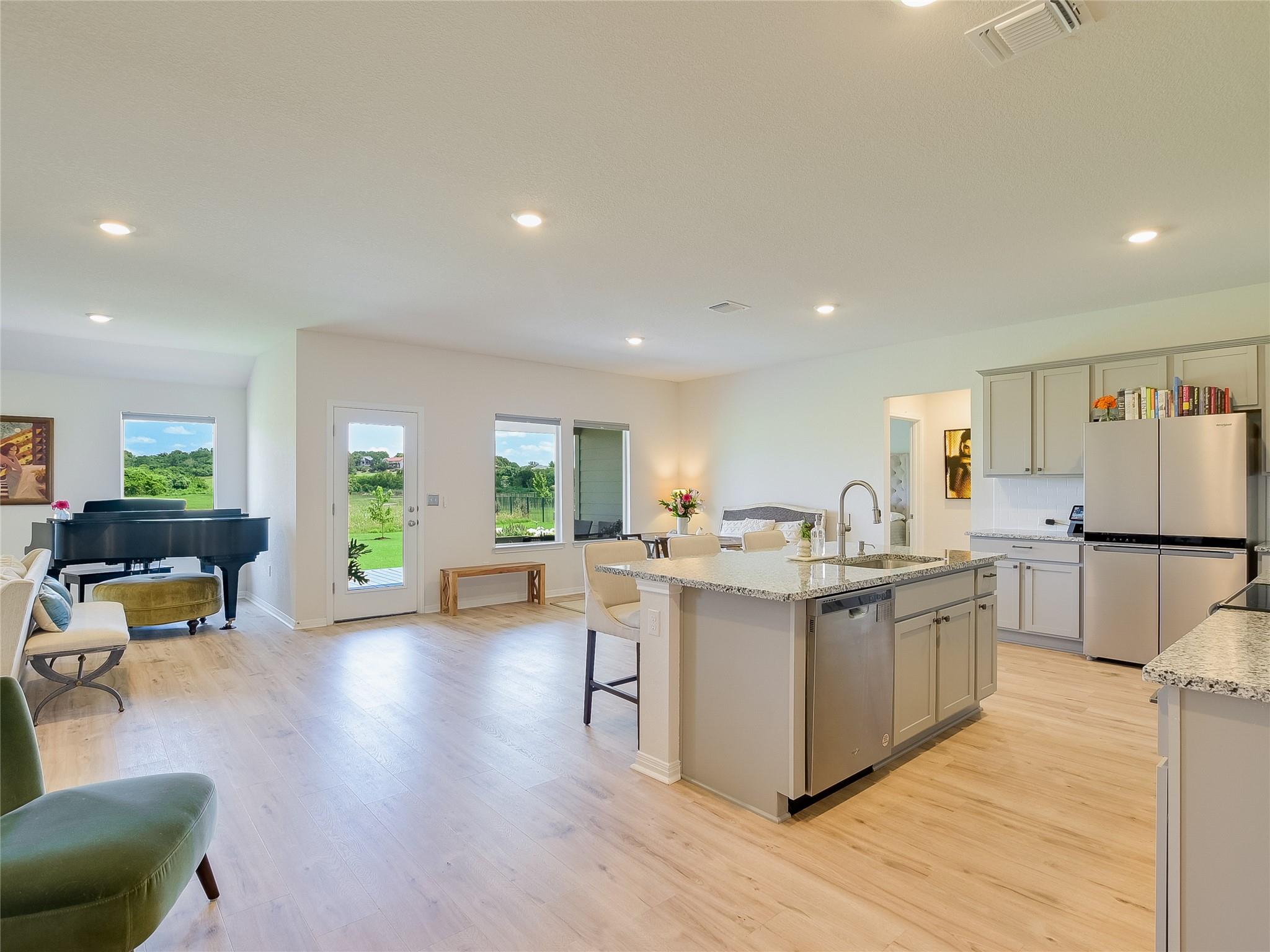 442 Colovista PKWY — photo 4