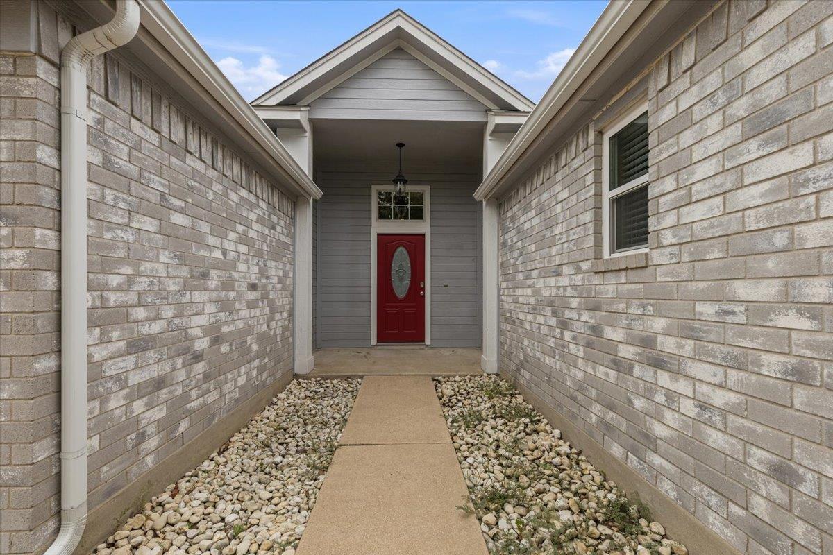 206 Evergreen CIR — photo 3