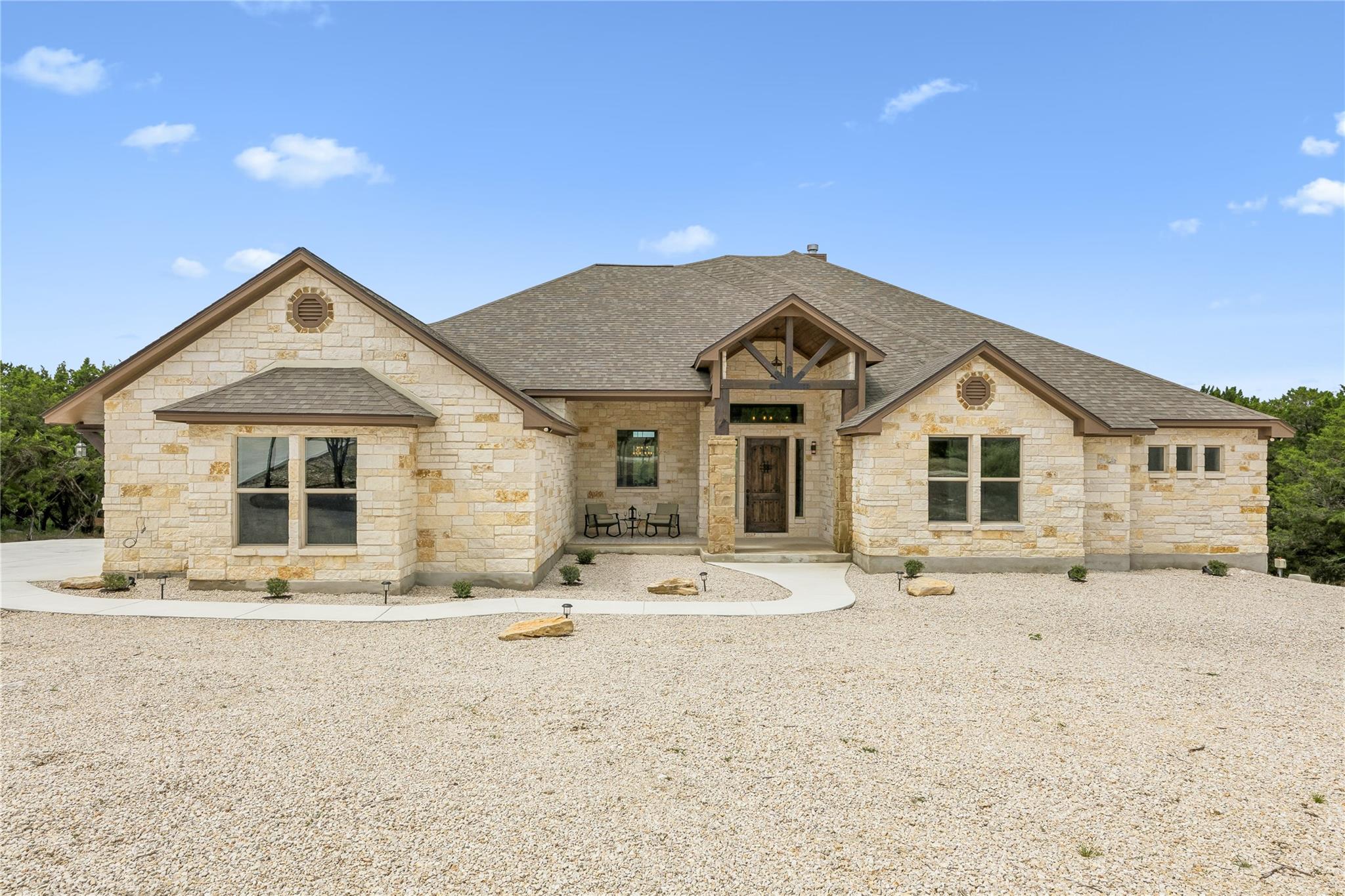 169 Longwood DR — photo 4