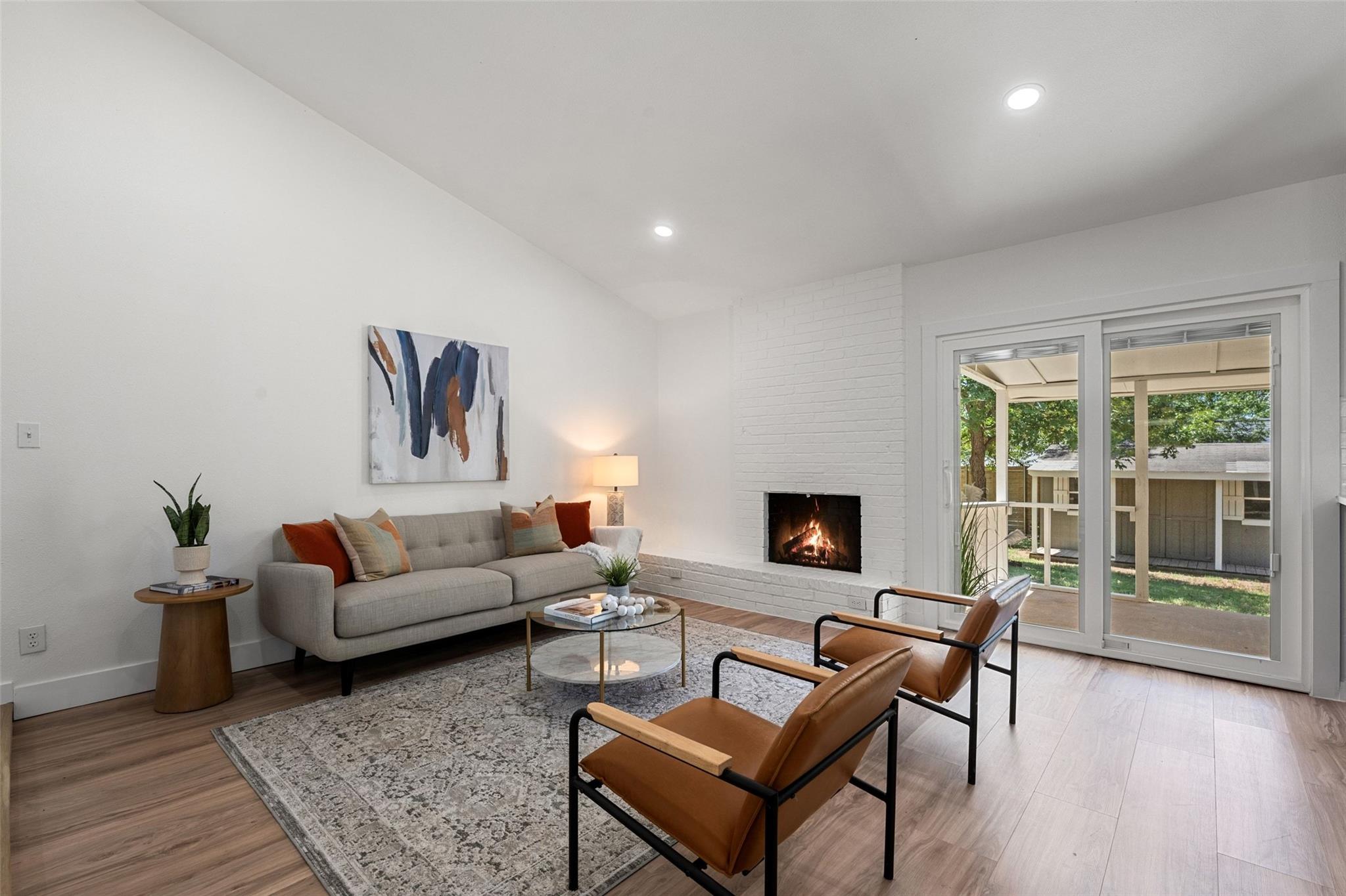 2311 Sheri Oak LN — photo 4