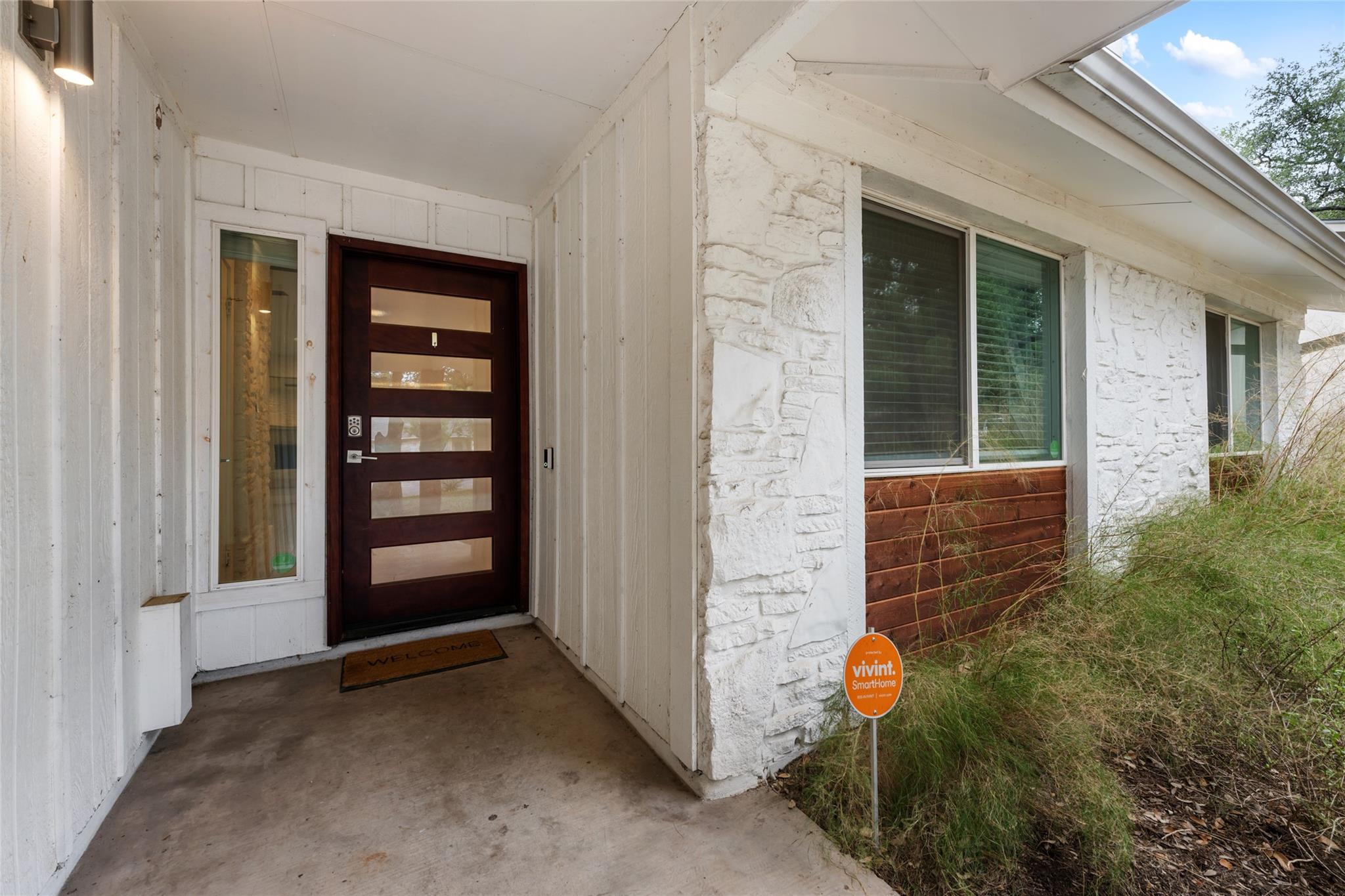 7310 Broken Arrow LN — photo 3