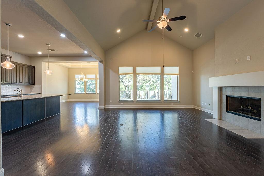 205 Barefoot Park LN — photo 4