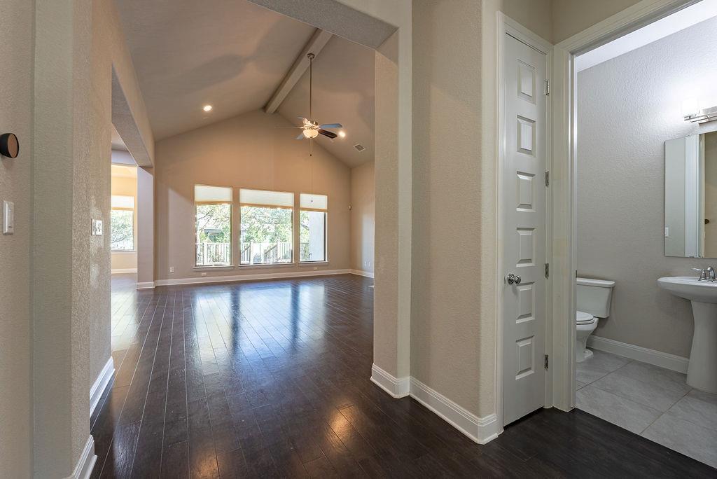 205 Barefoot Park LN — photo 5