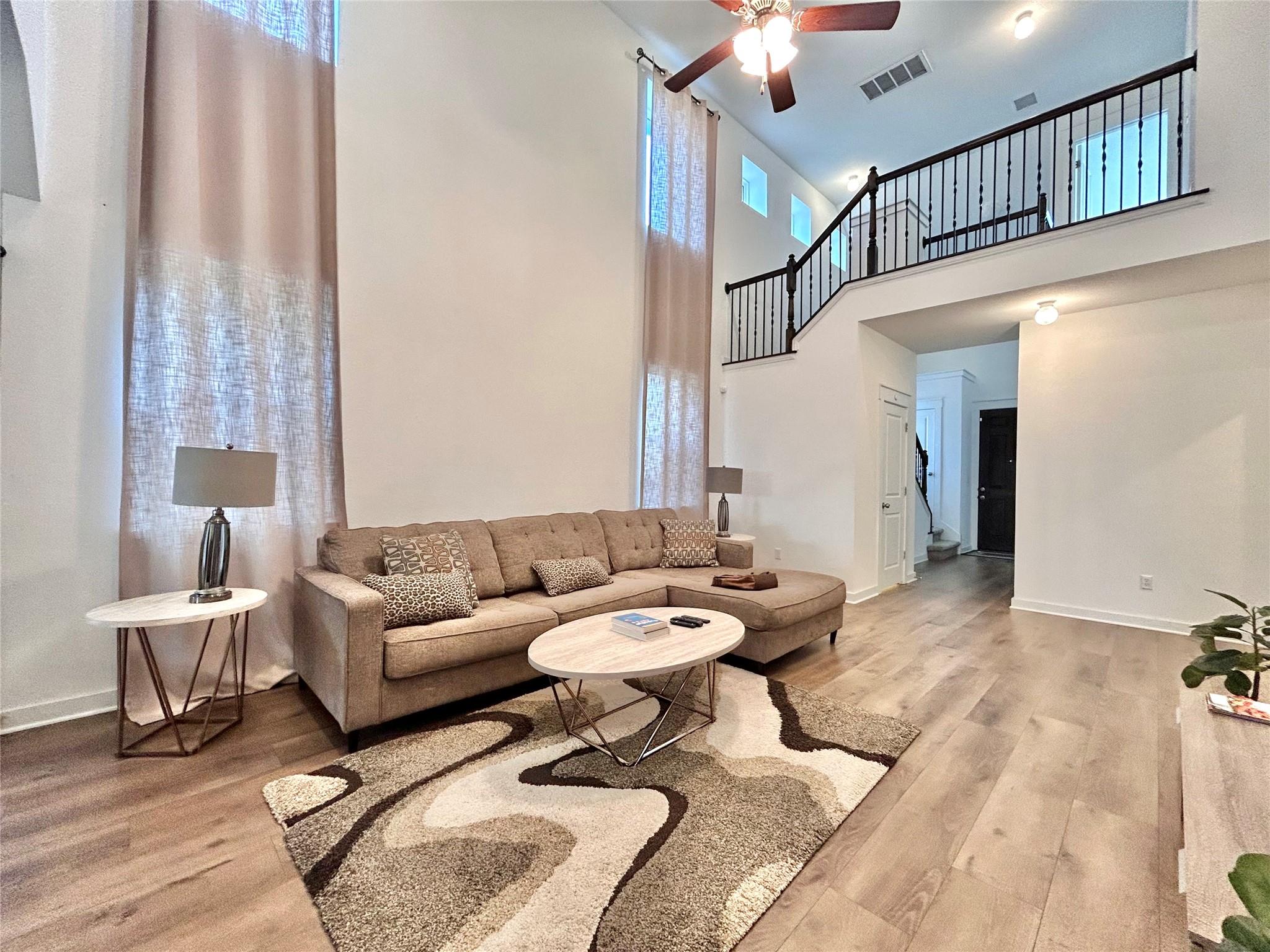 1357 Kneehigh LN — photo 4